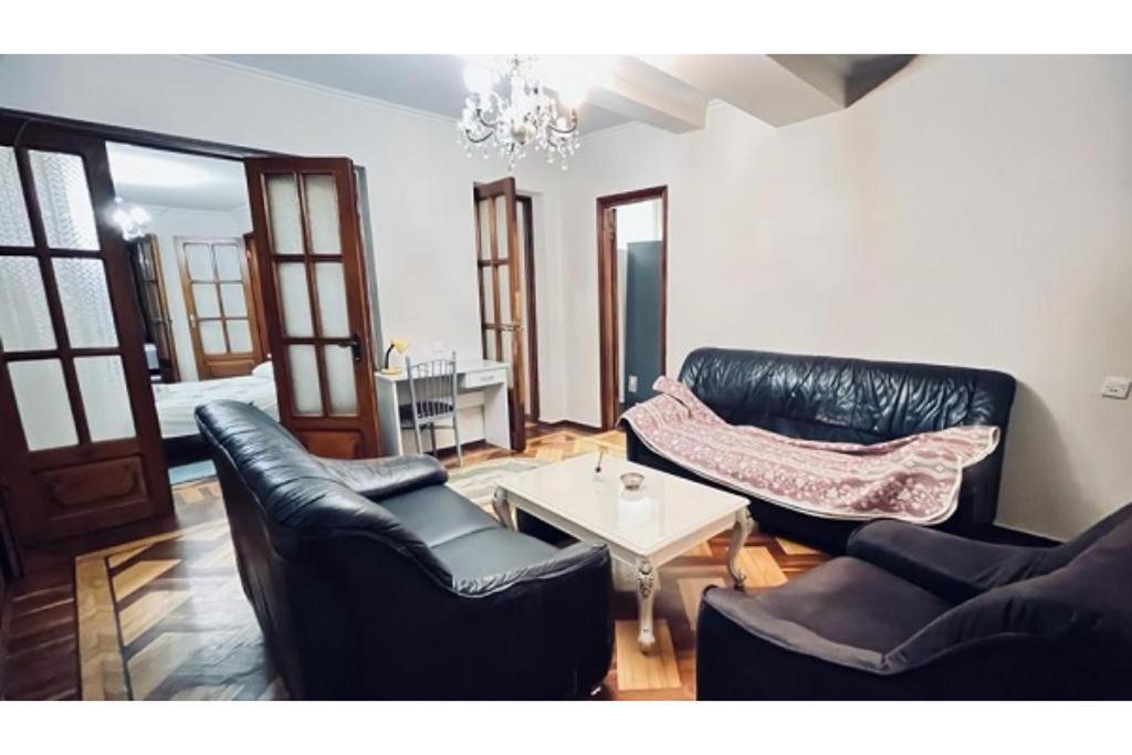 Apartment Haidar Abashidze Batoemi Buitenkant foto