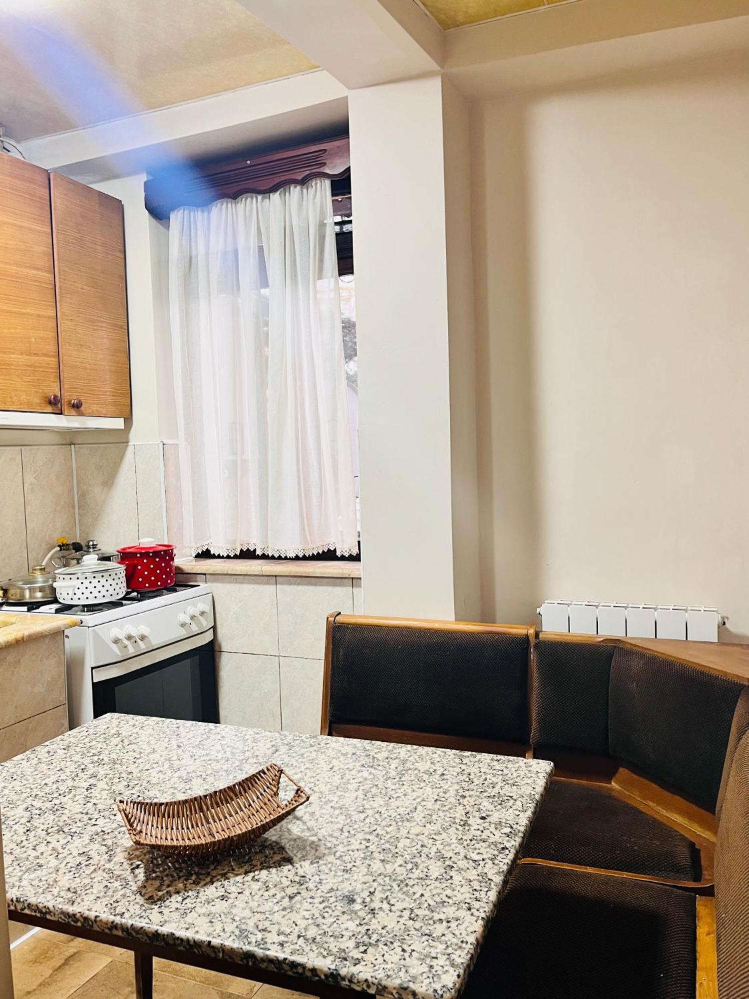 Apartment Haidar Abashidze Batoemi Buitenkant foto