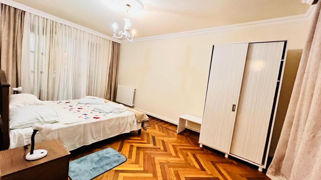 Apartment Haidar Abashidze Batoemi Buitenkant foto