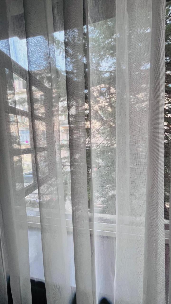 Apartment Haidar Abashidze Batoemi Buitenkant foto